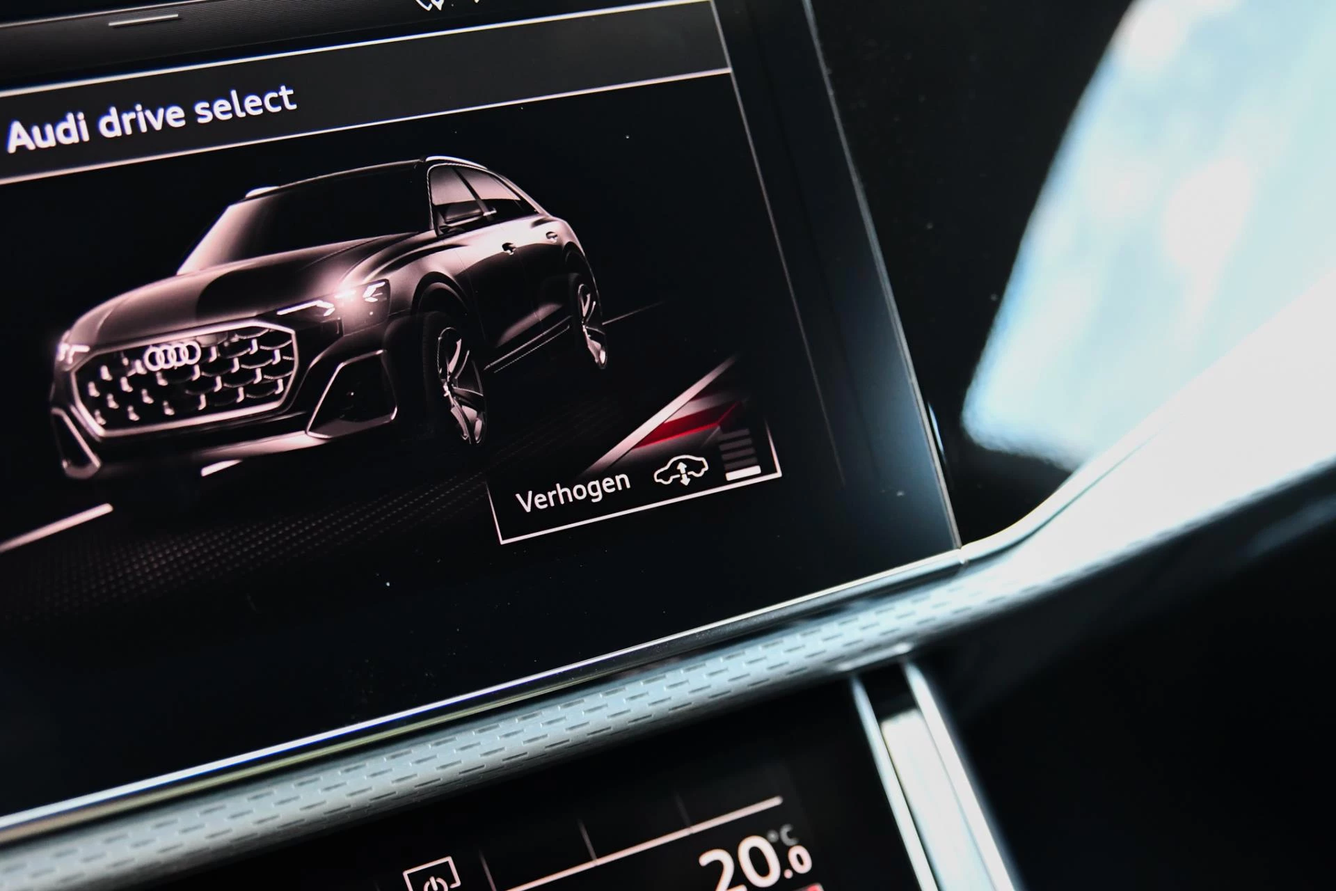 Hoofdafbeelding Audi Q8