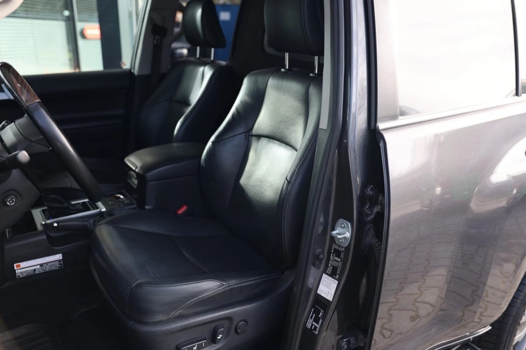 Hoofdafbeelding Toyota Land Cruiser