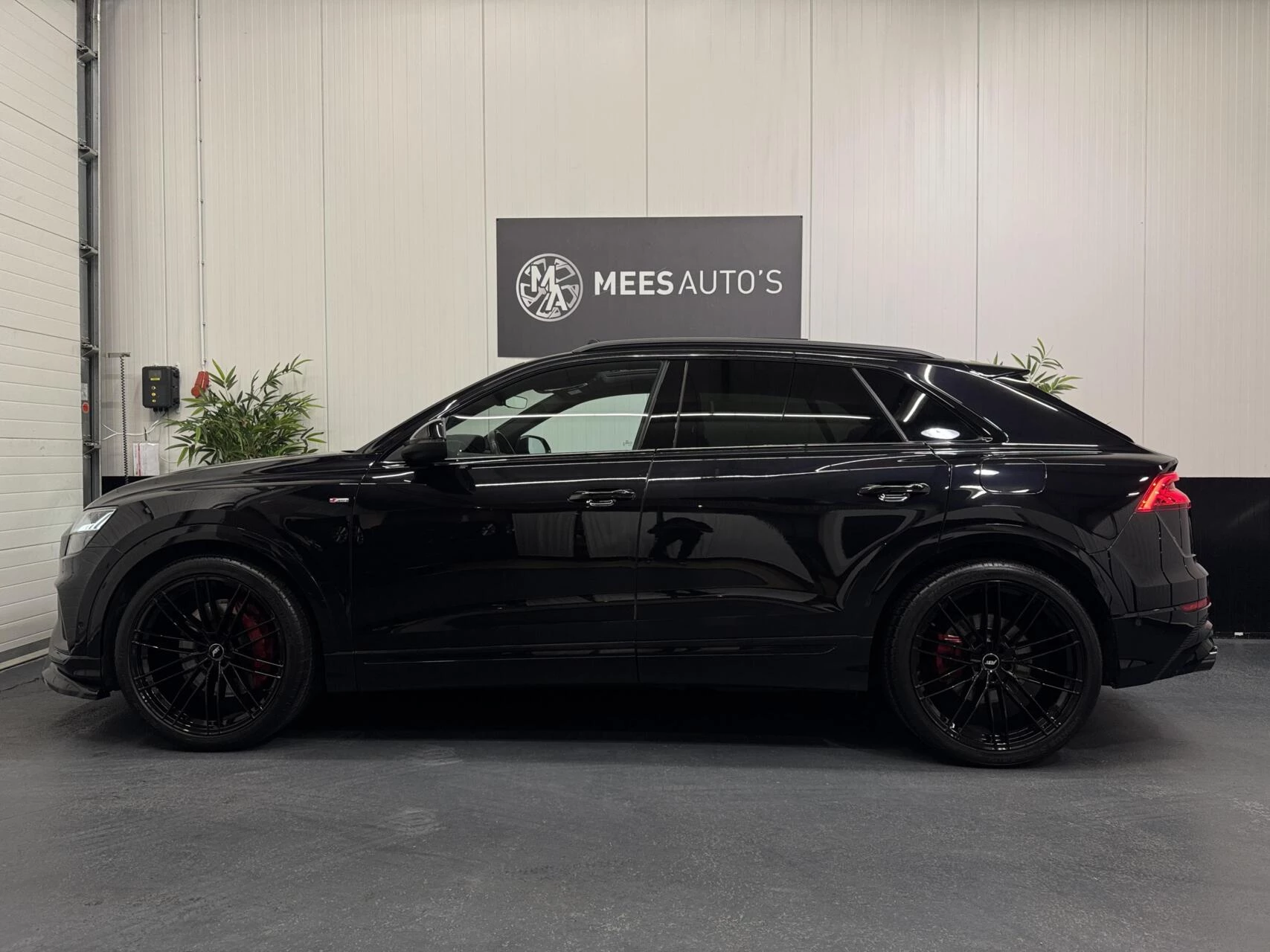 Hoofdafbeelding Audi Q8