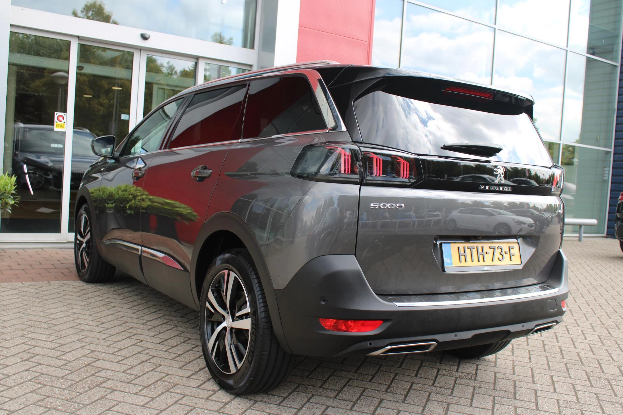 Hoofdafbeelding Peugeot 5008