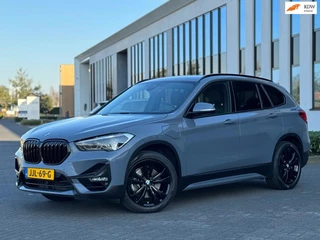 BMW X1 XDrive25e High Executive SPORT Edition, Black line, afn.trekhaak, camera, 1/2 lederen sportinterieur,stoelverwarming