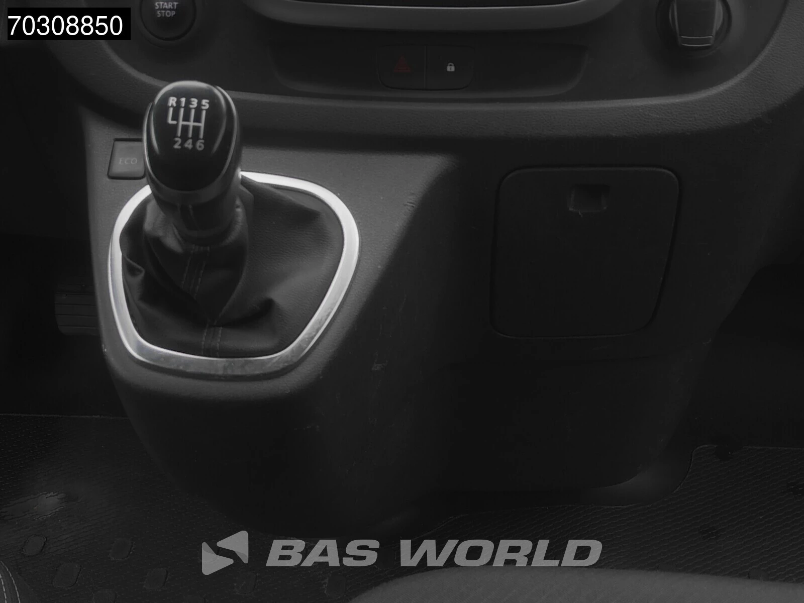 Hoofdafbeelding Nissan NV300