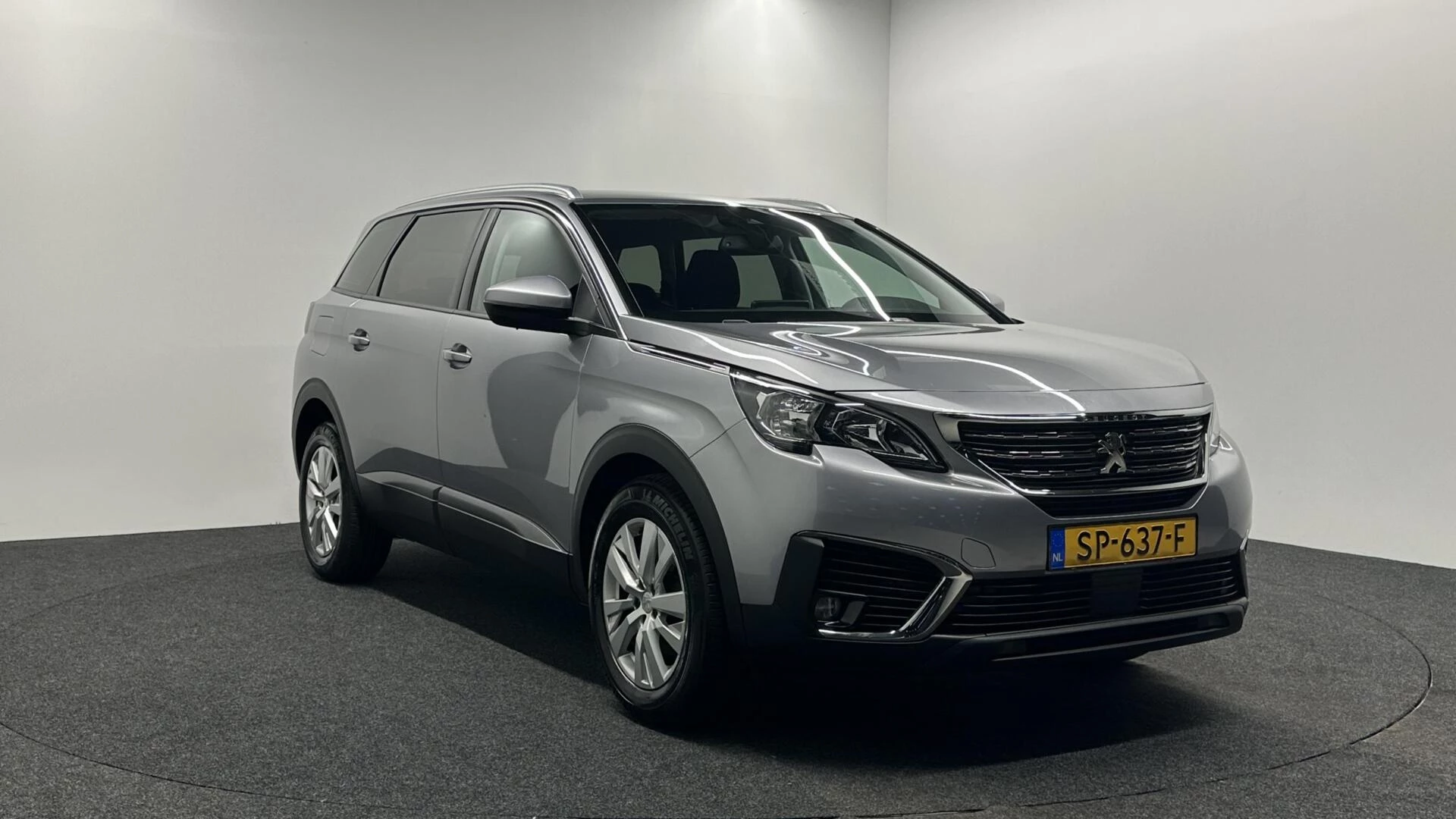 Hoofdafbeelding Peugeot 5008