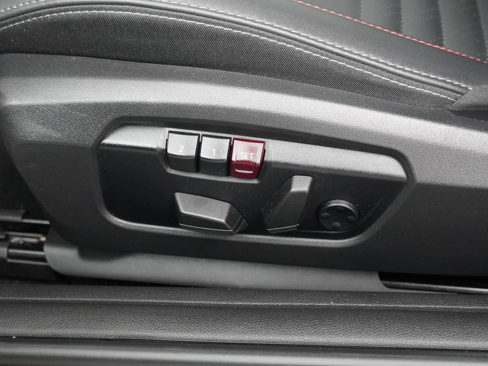 Hoofdafbeelding MINI Cabrio