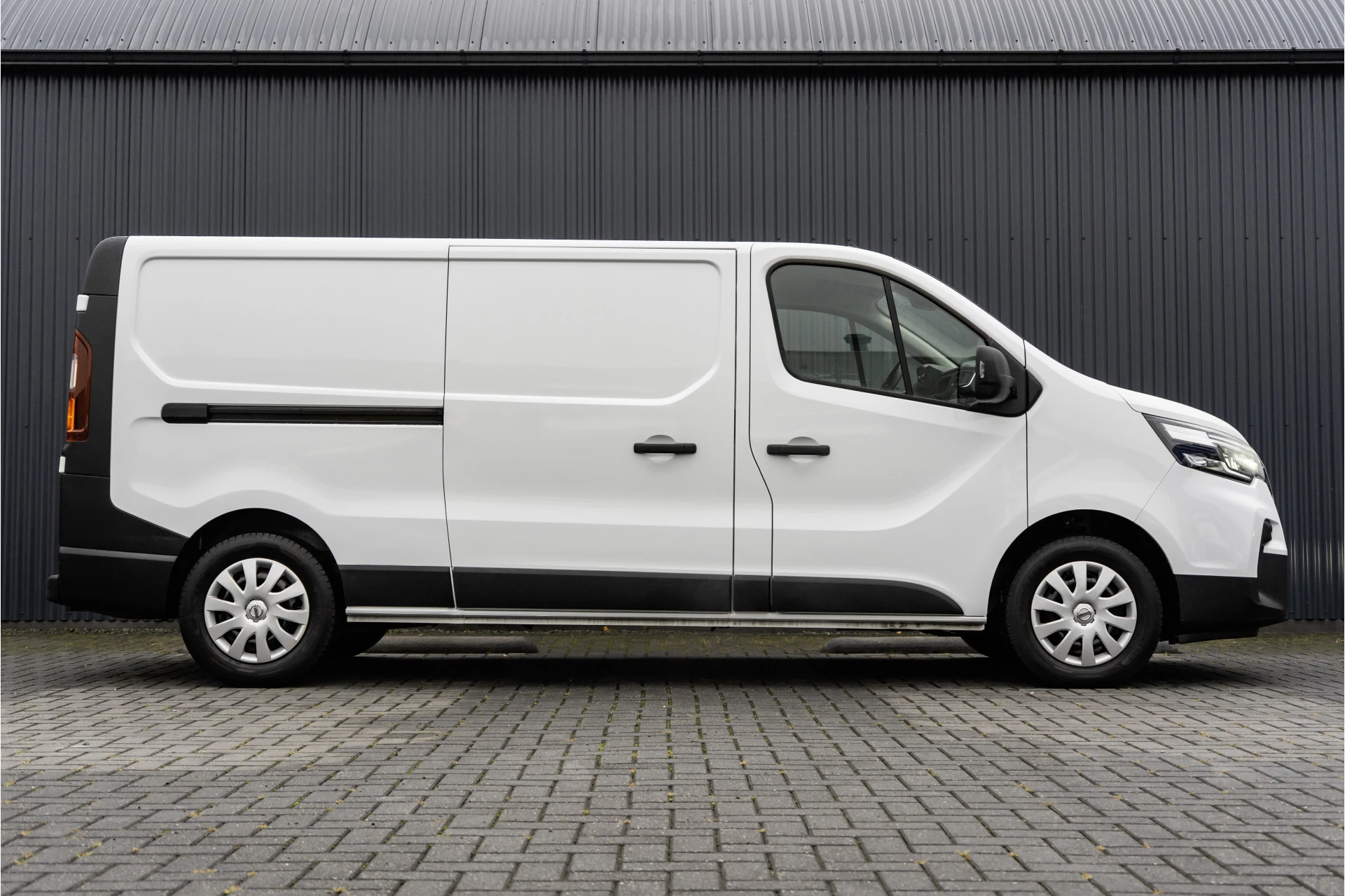 Hoofdafbeelding Nissan Primastar