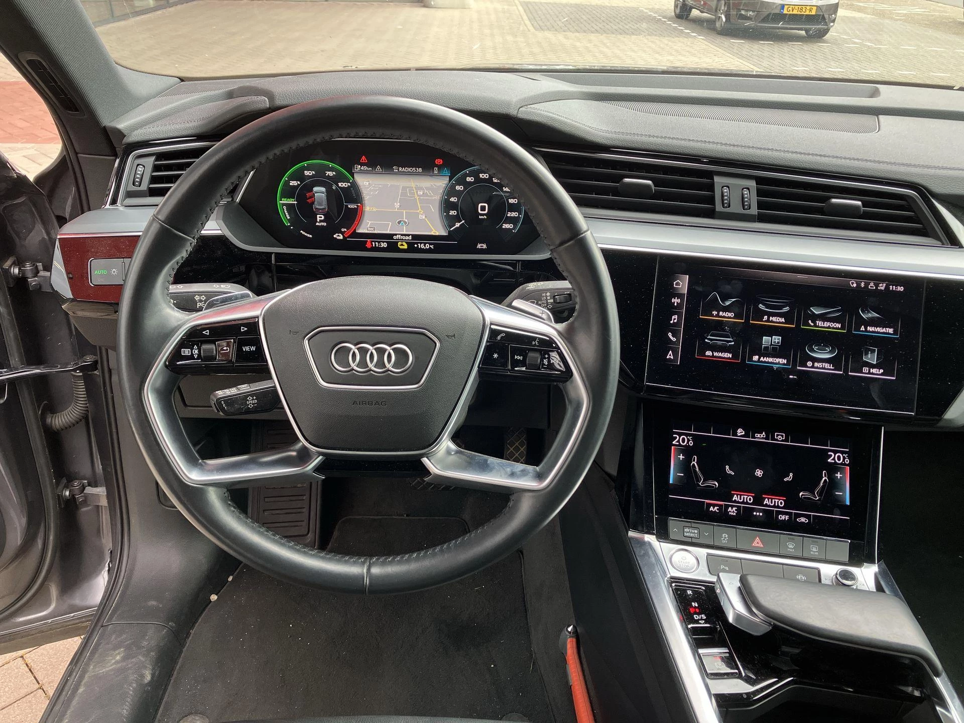 Hoofdafbeelding Audi e-tron