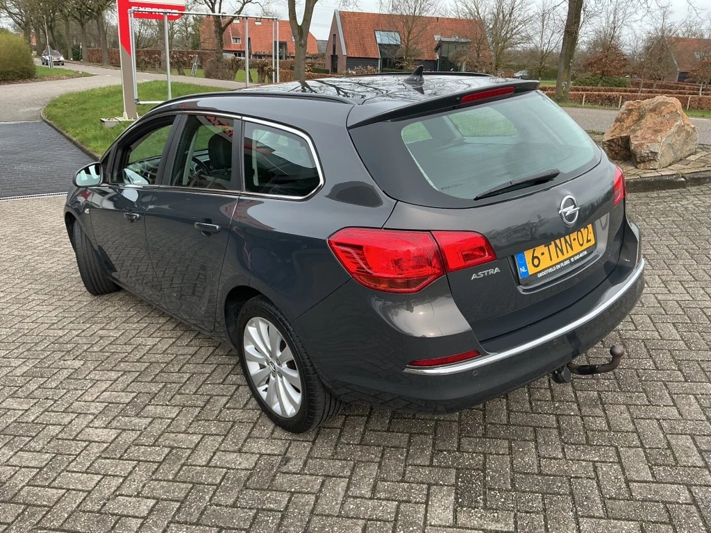 Hoofdafbeelding Opel Astra