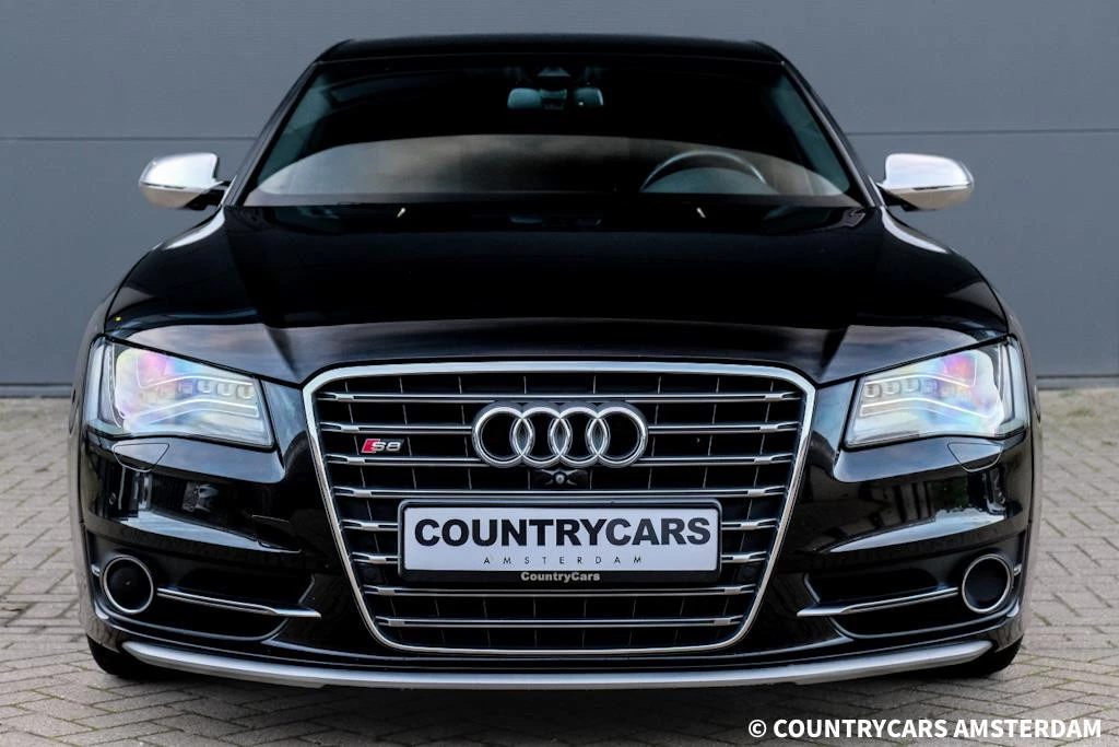 Hoofdafbeelding Audi S8