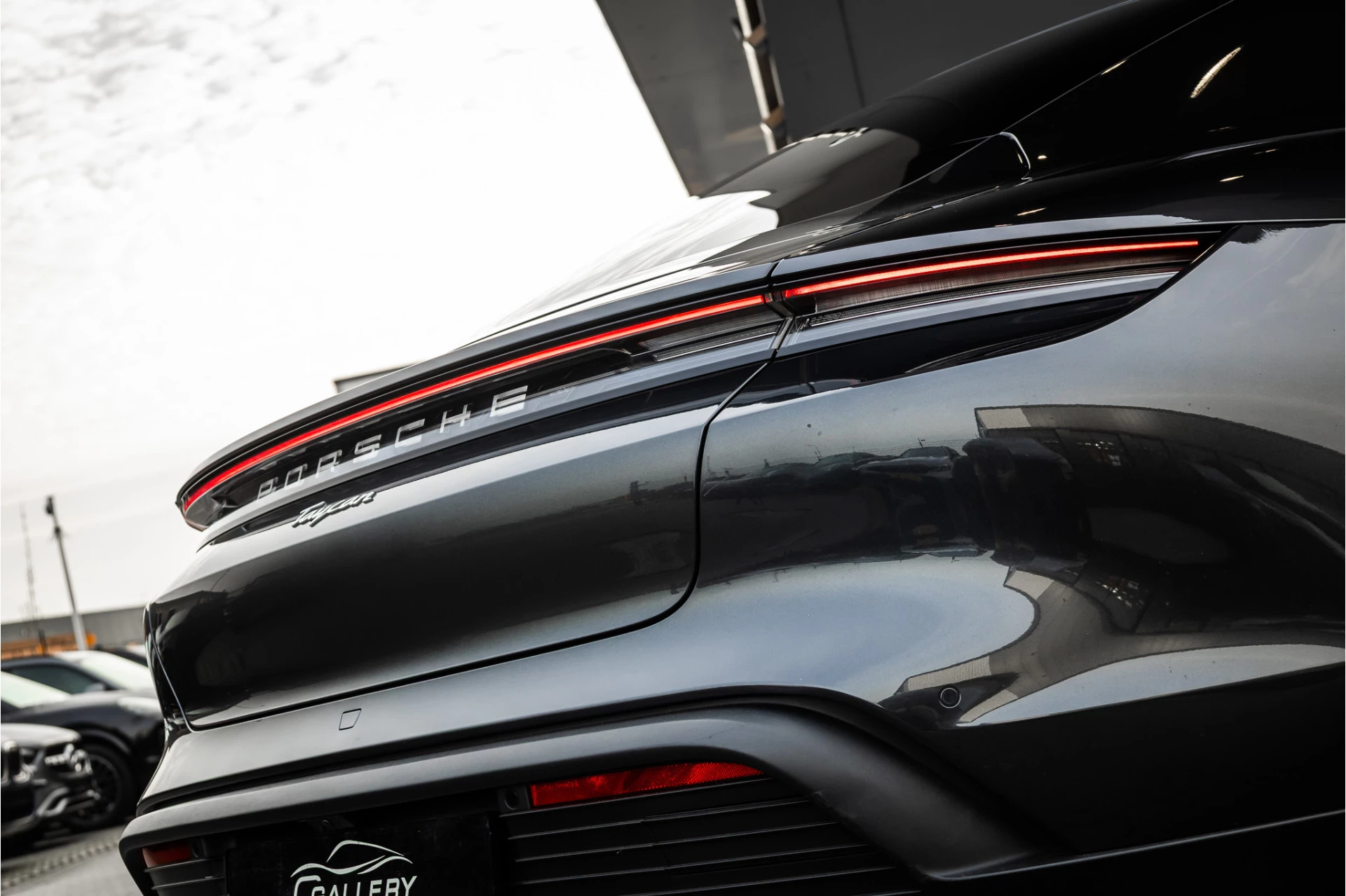 Hoofdafbeelding Porsche Taycan