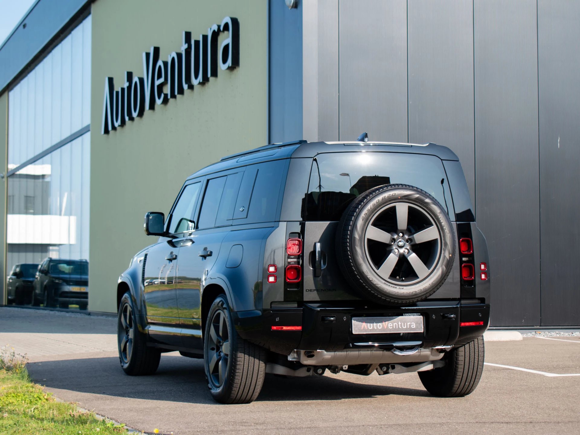 Hoofdafbeelding Land Rover Defender