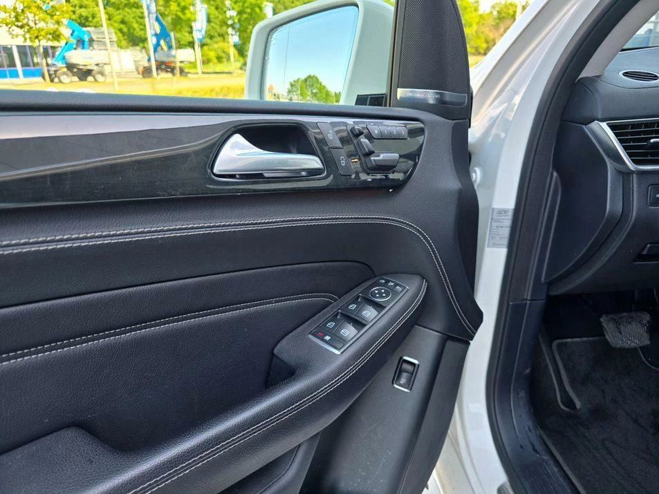 Hoofdafbeelding Mercedes-Benz M-Klasse