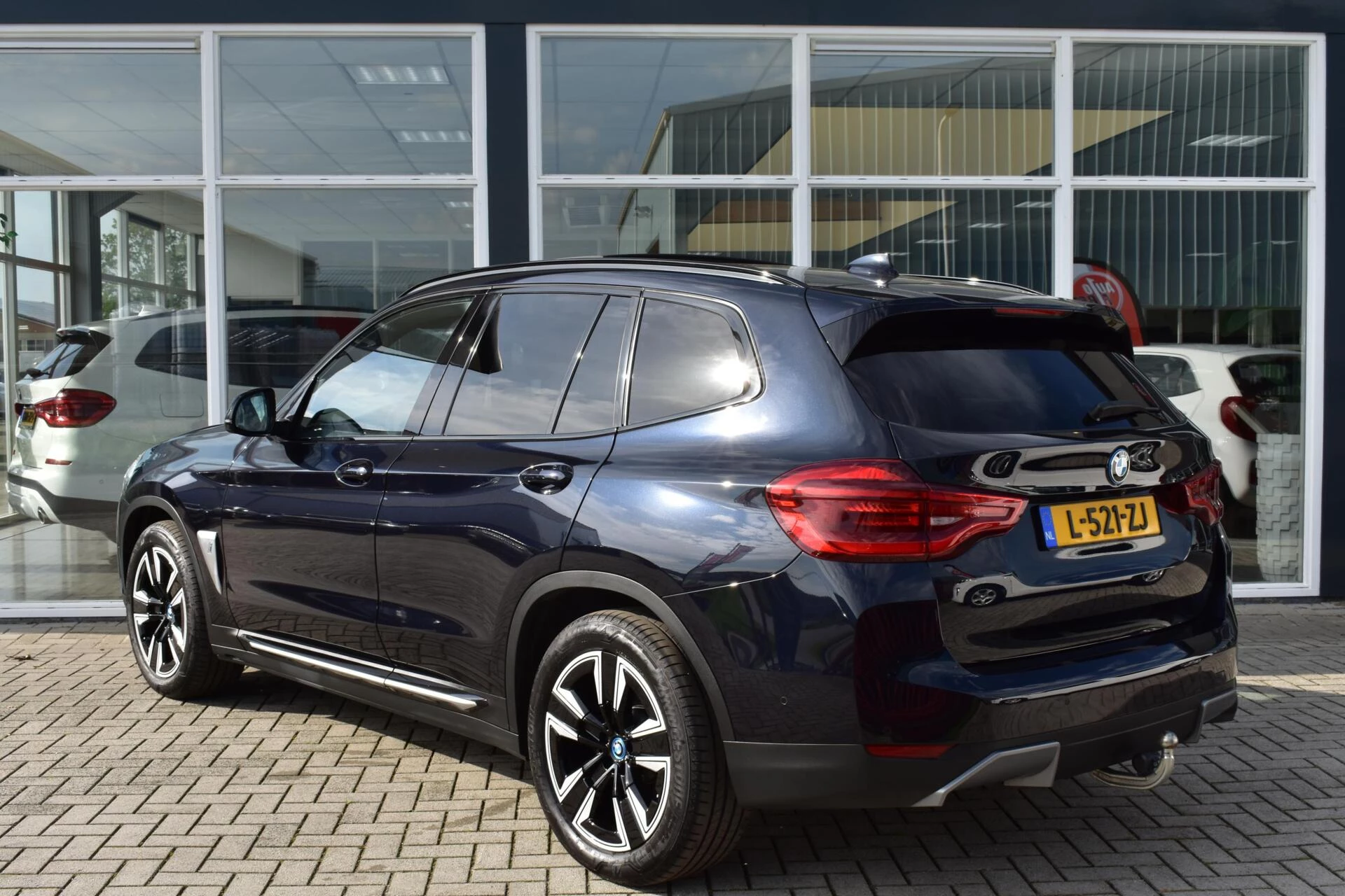 Hoofdafbeelding BMW iX3