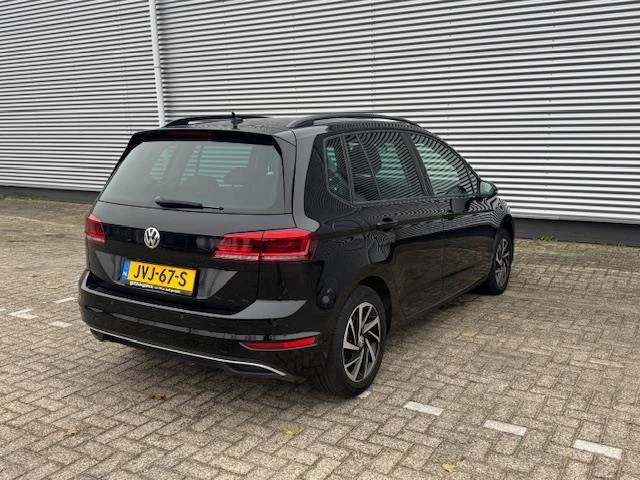 Hoofdafbeelding Volkswagen Golf Sportsvan