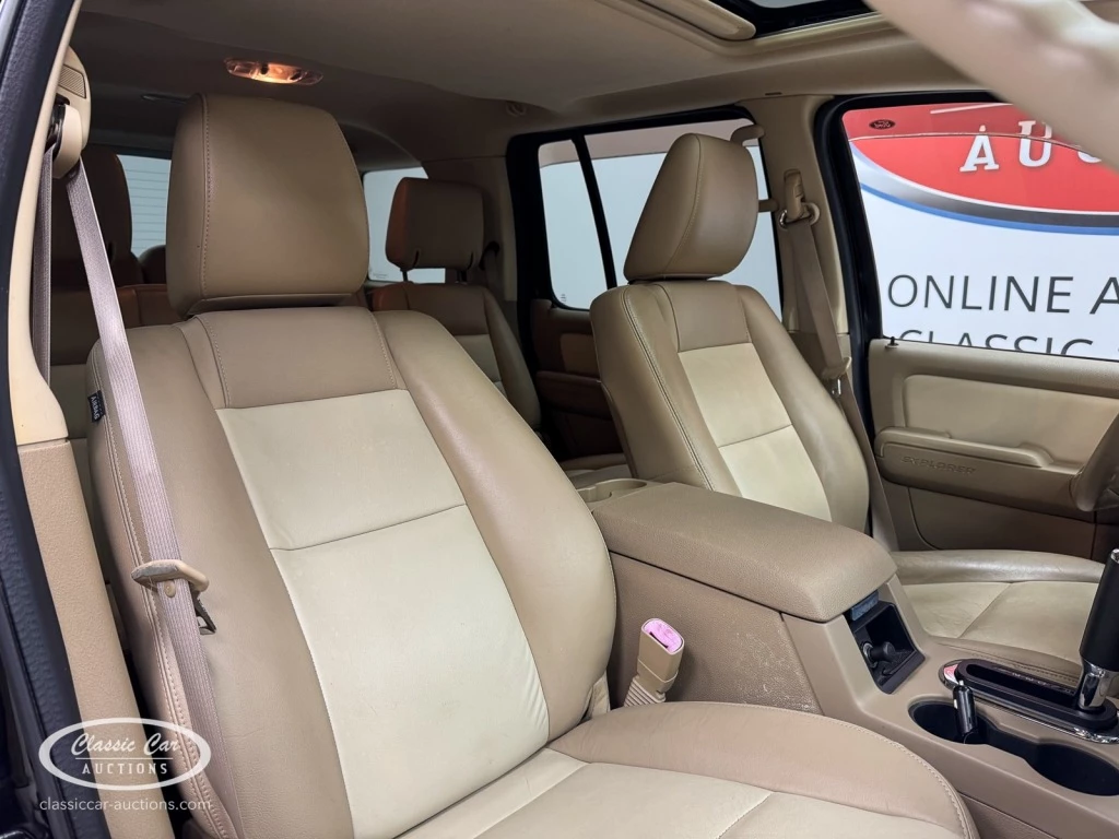 Hoofdafbeelding Ford Explorer