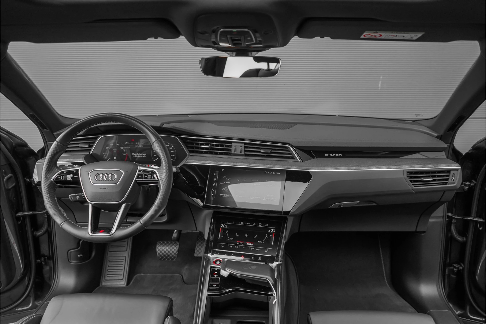 Hoofdafbeelding Audi e-tron