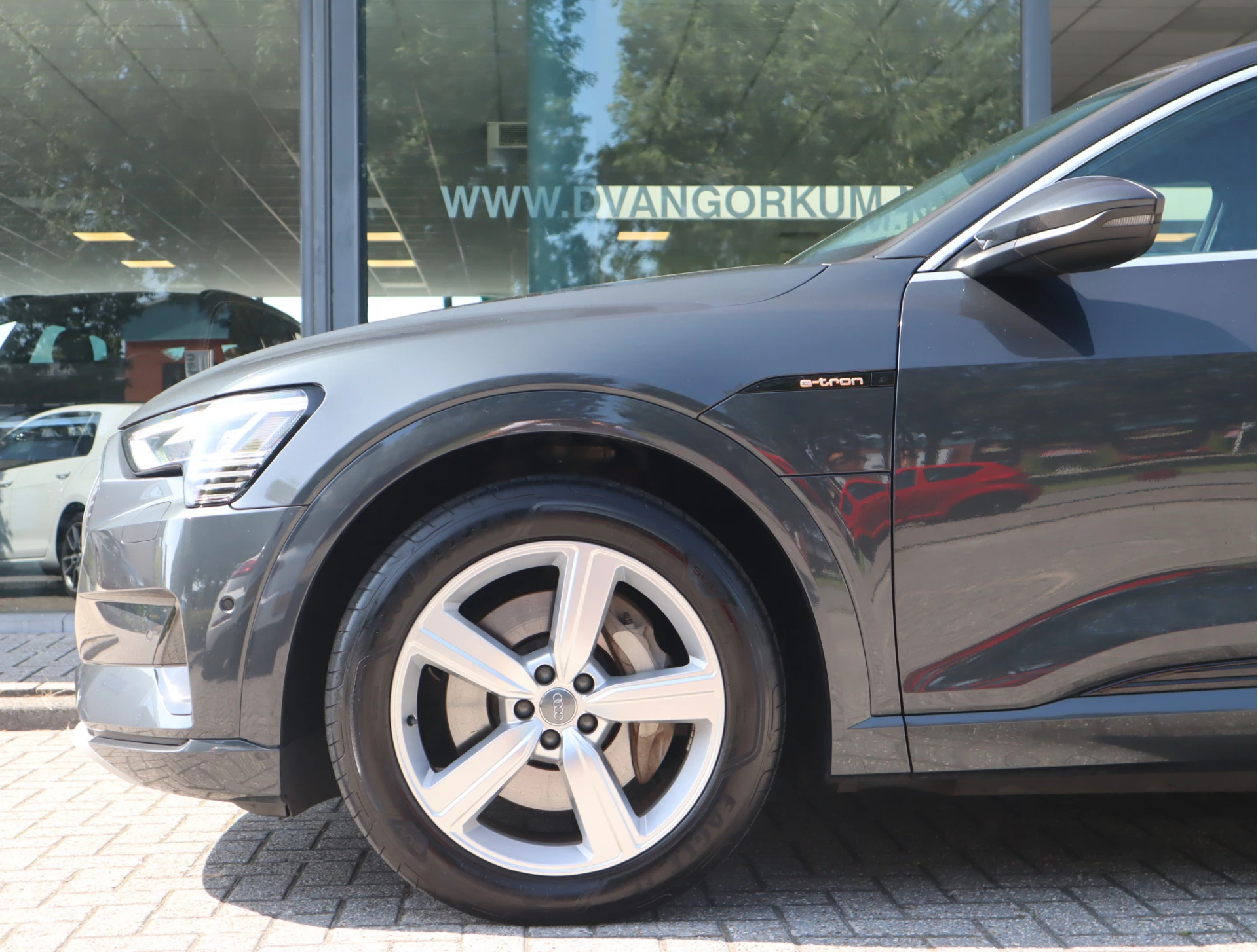 Hoofdafbeelding Audi e-tron