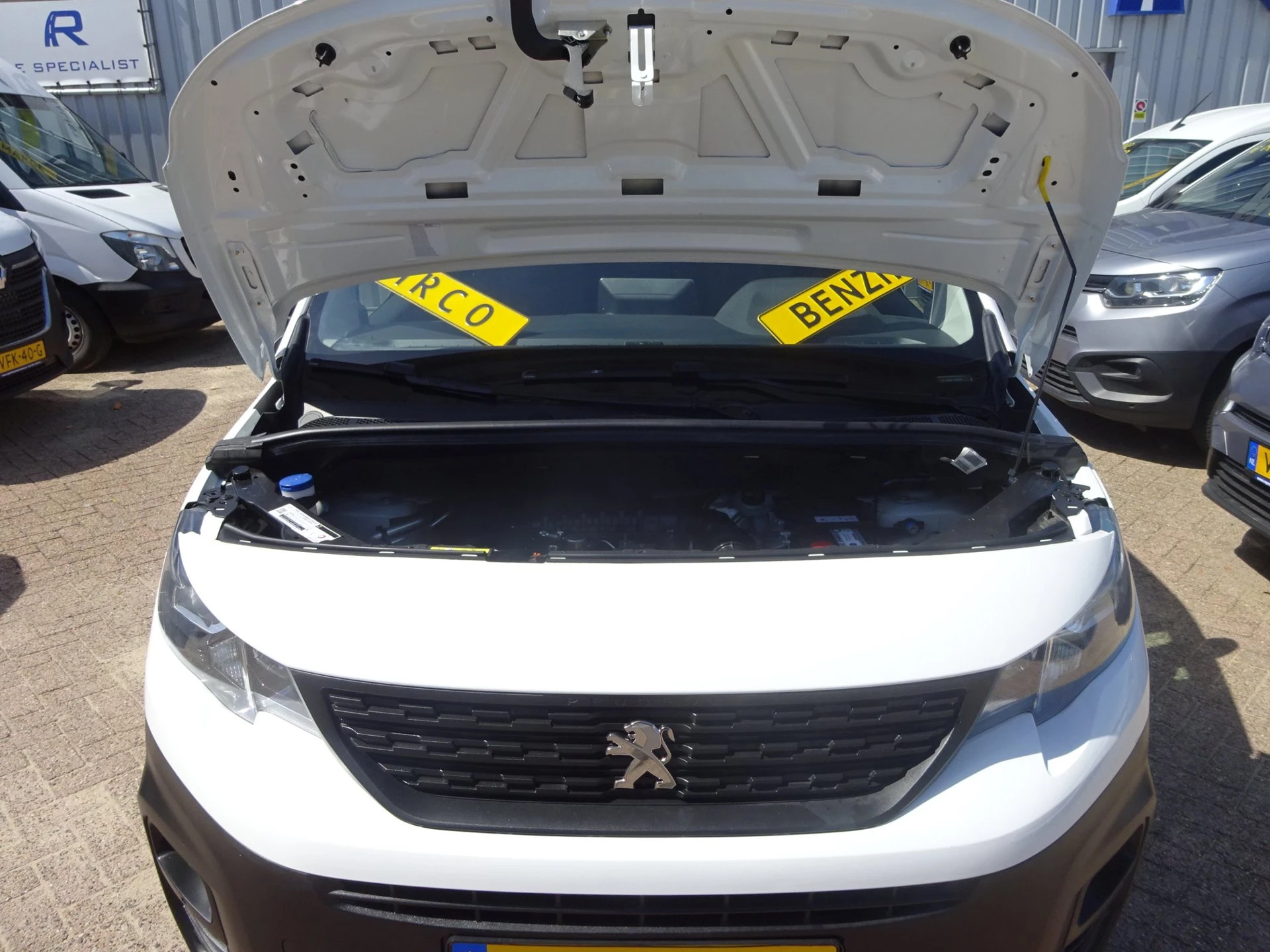 Hoofdafbeelding Peugeot Partner