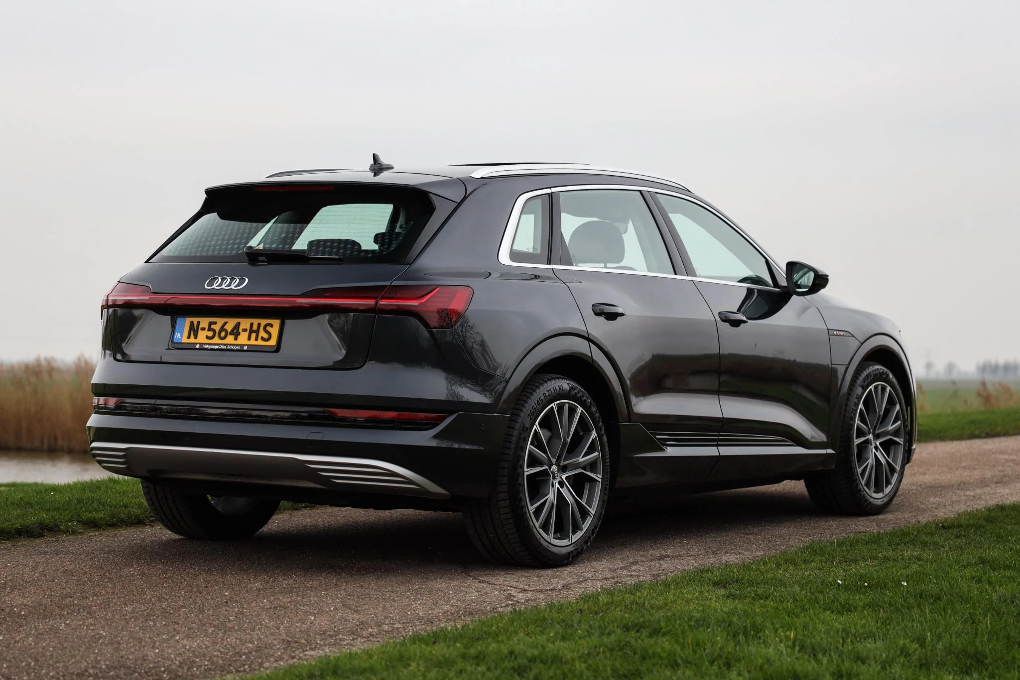 Hoofdafbeelding Audi e-tron