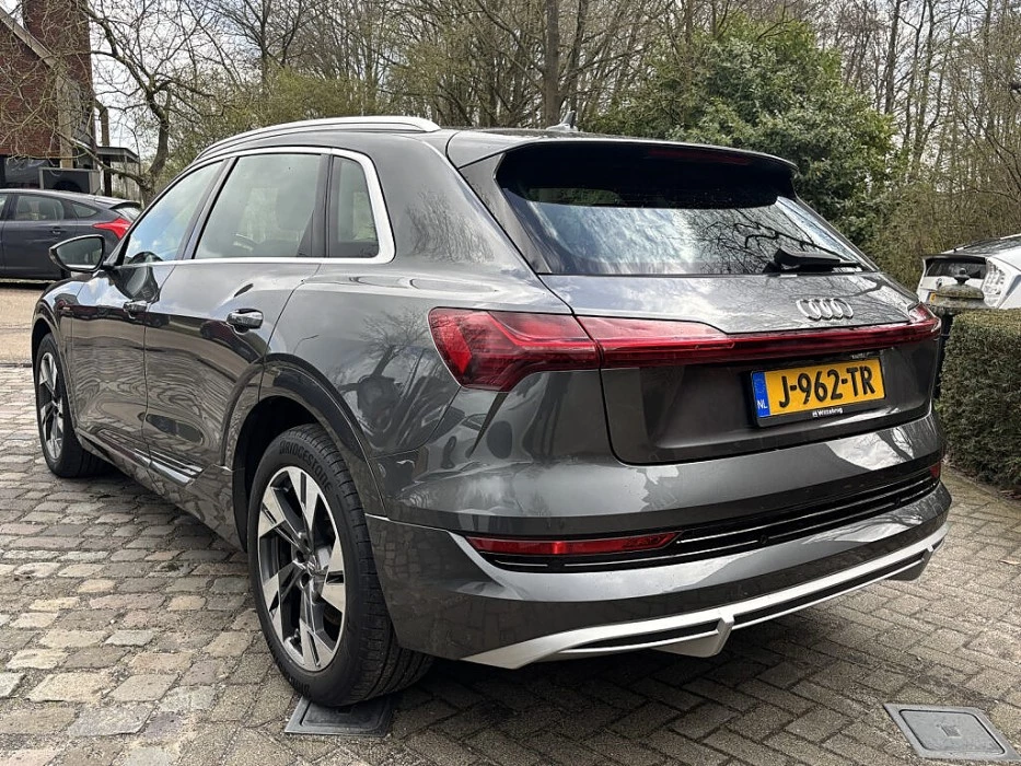 Hoofdafbeelding Audi e-tron