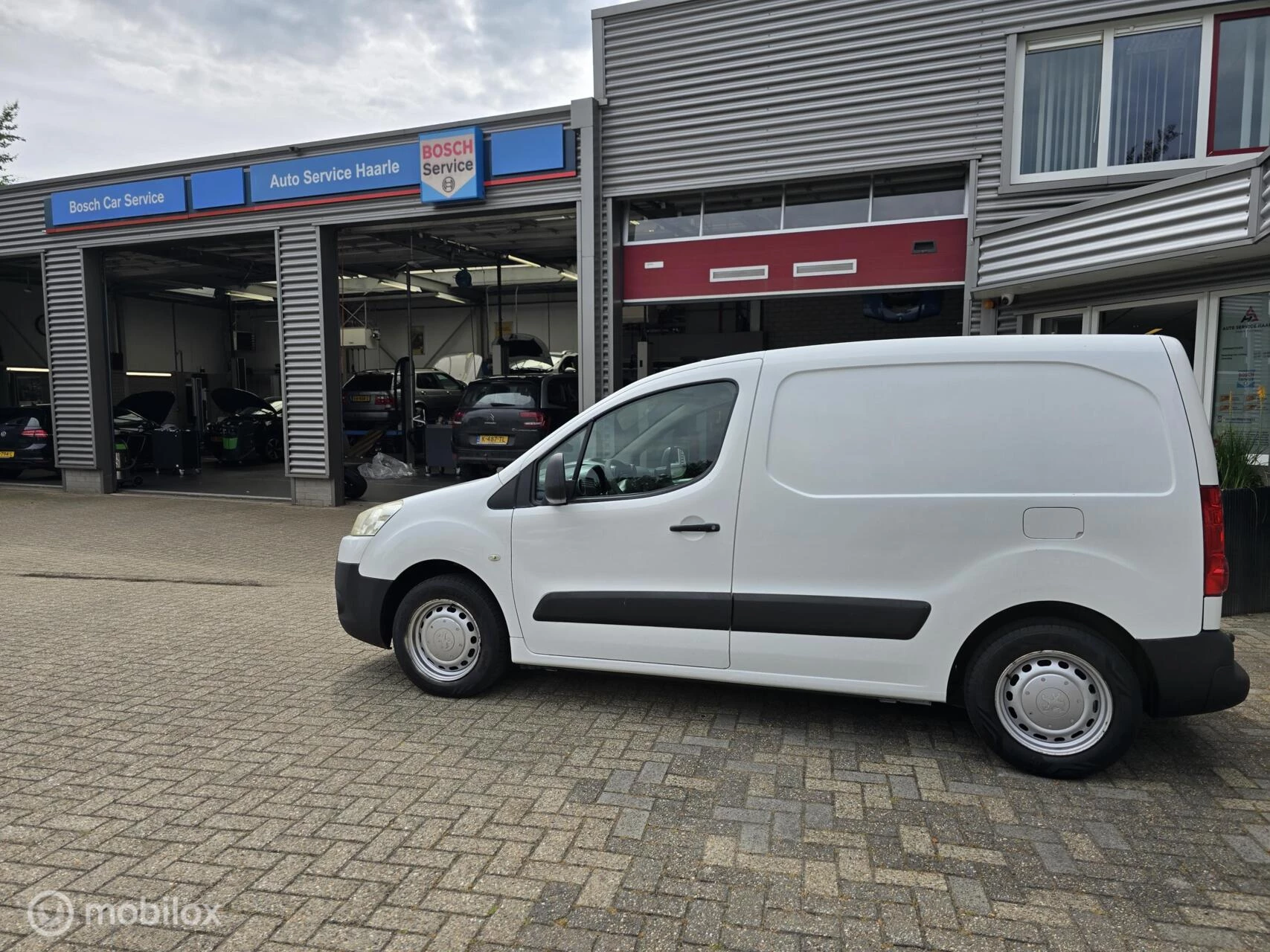 Hoofdafbeelding Peugeot Partner