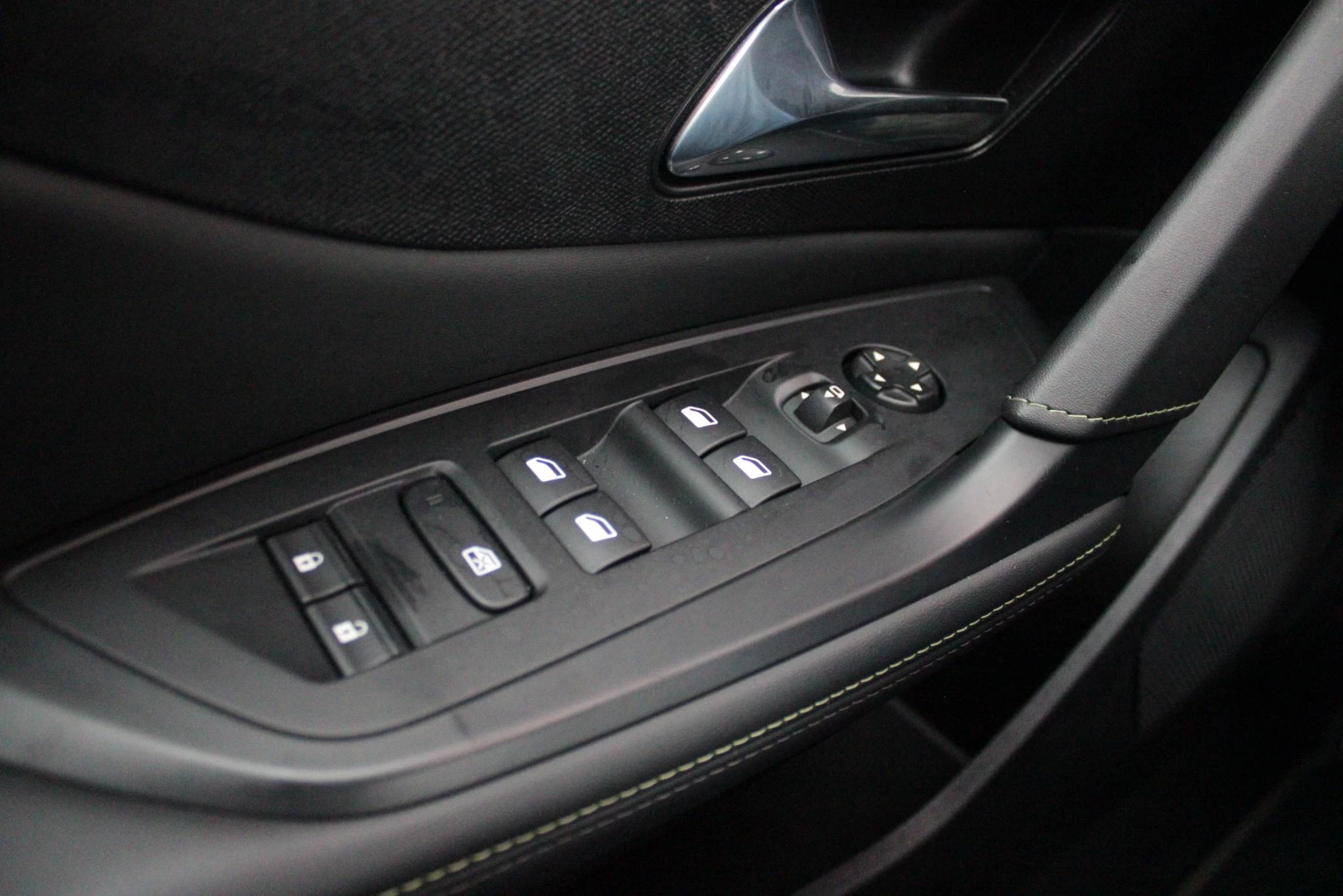 Hoofdafbeelding Peugeot 408