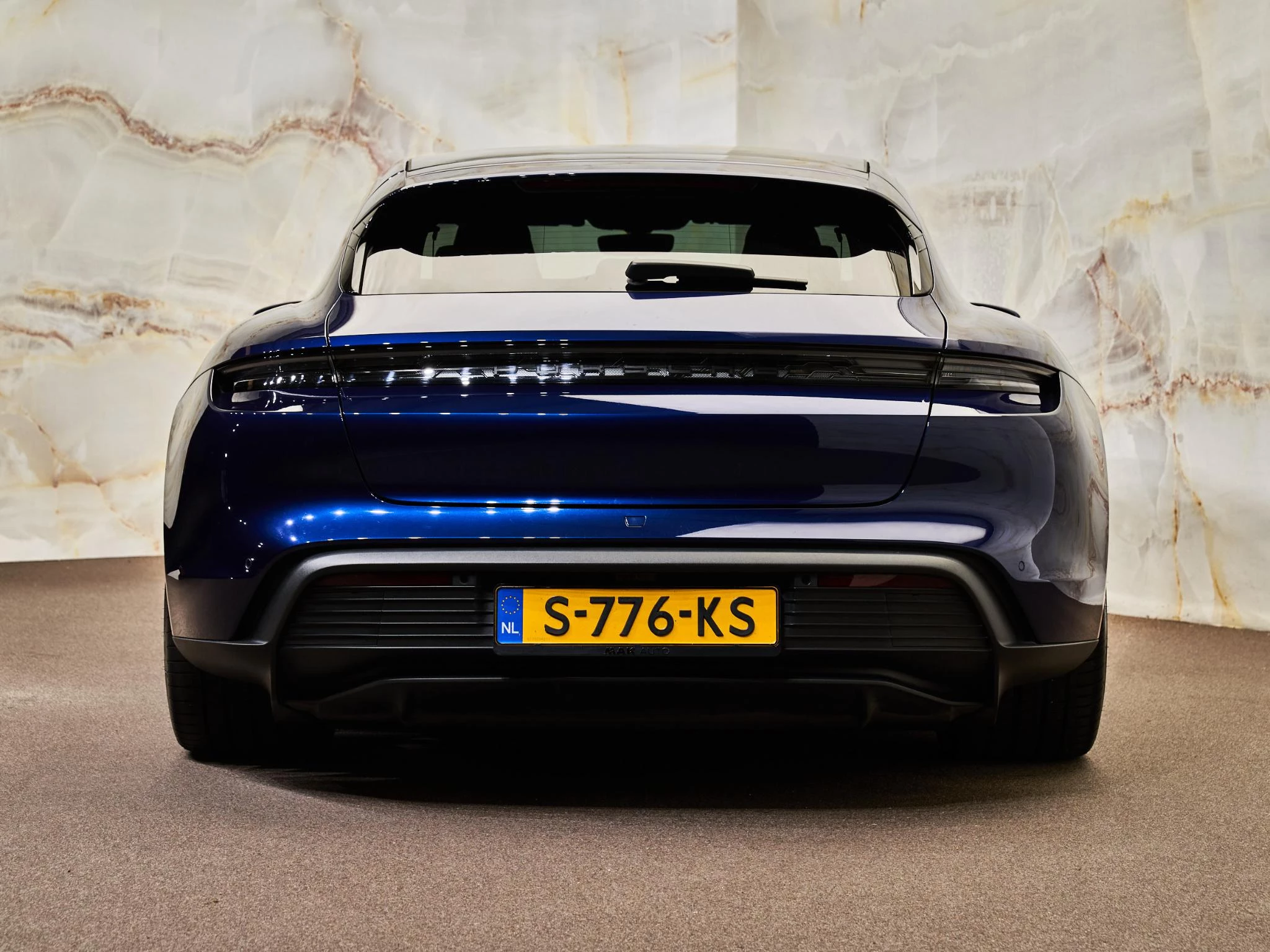 Hoofdafbeelding Porsche Taycan