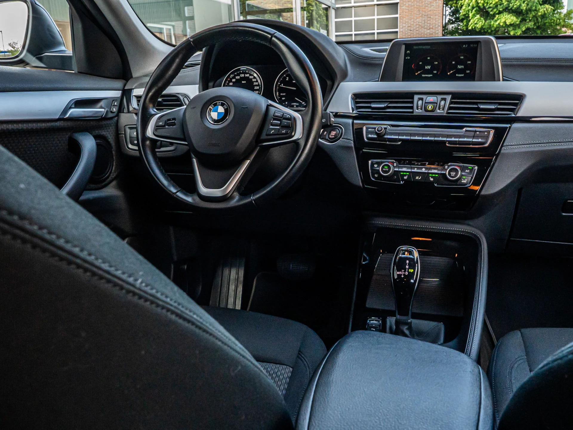 Hoofdafbeelding BMW X2