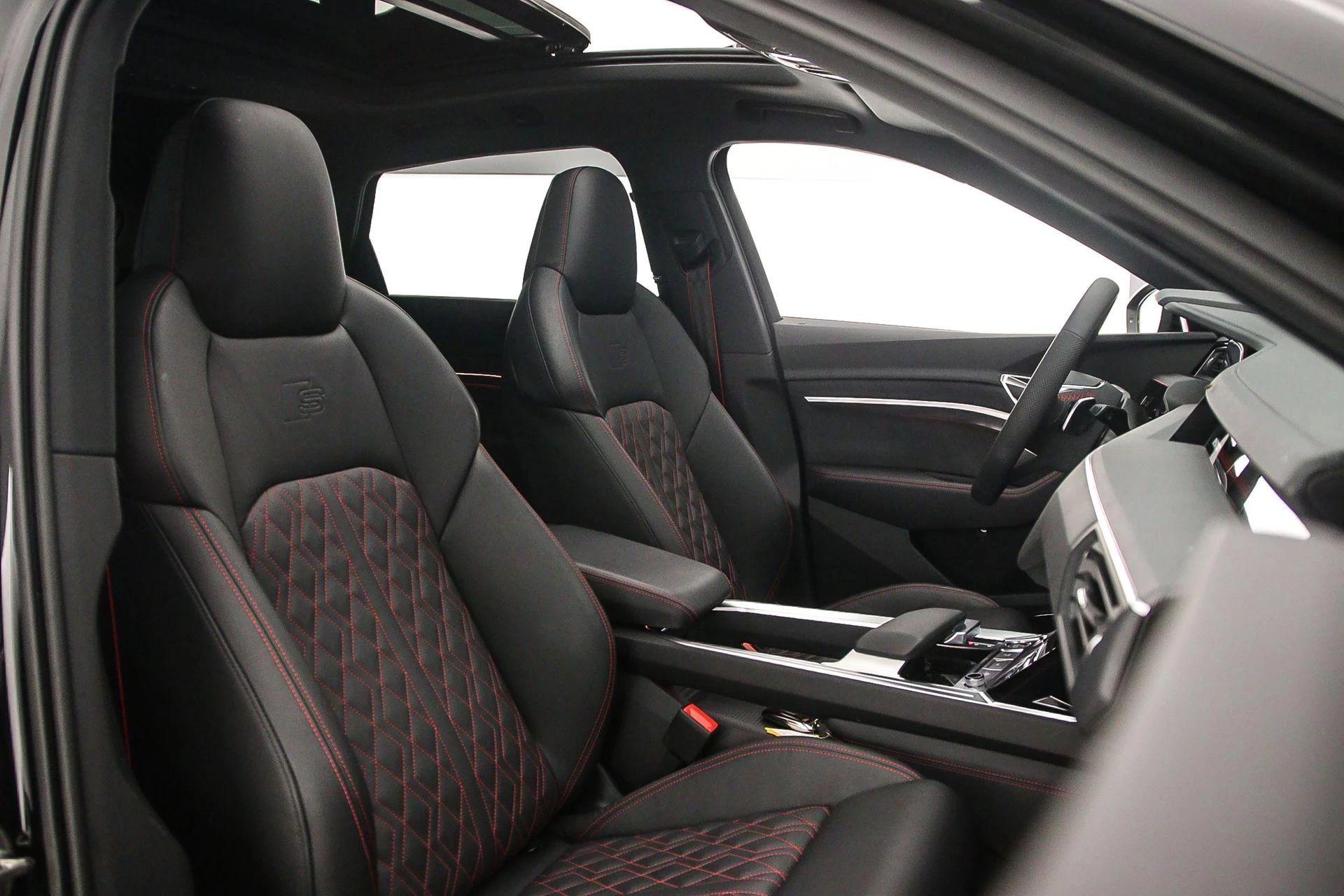 Hoofdafbeelding Audi Q8 e-tron