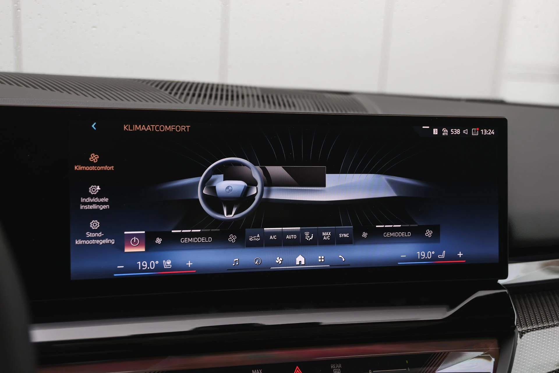 Hoofdafbeelding BMW i5