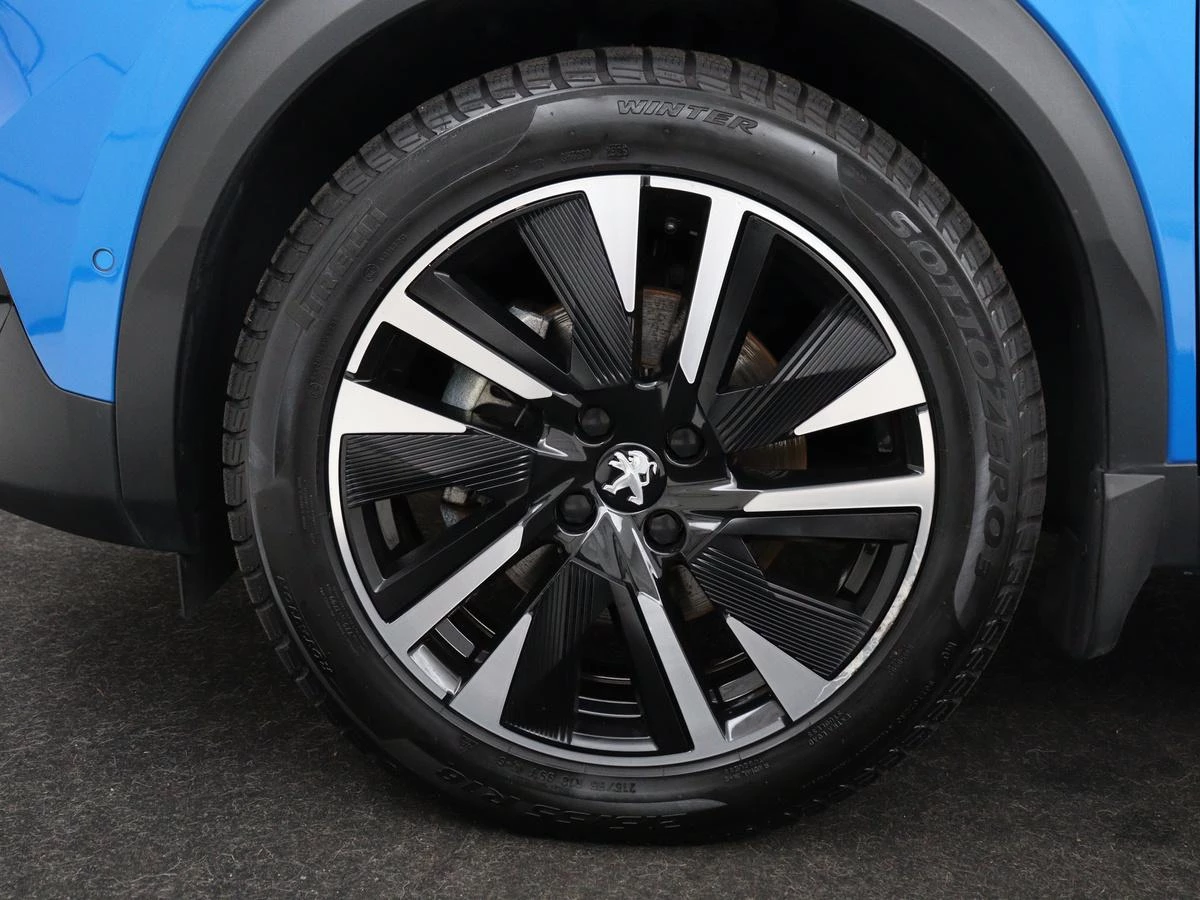 Hoofdafbeelding Peugeot e-2008