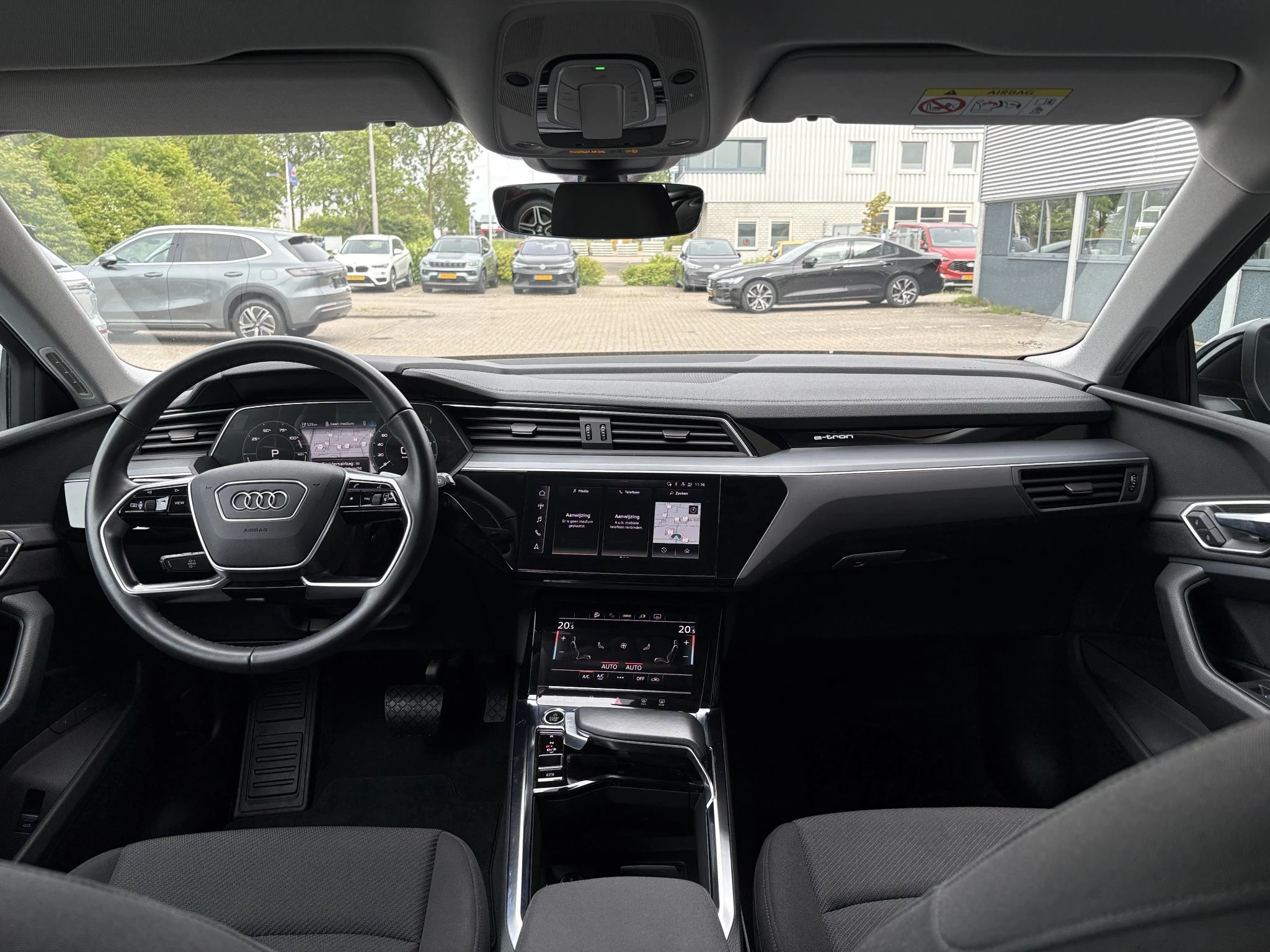 Hoofdafbeelding Audi e-tron