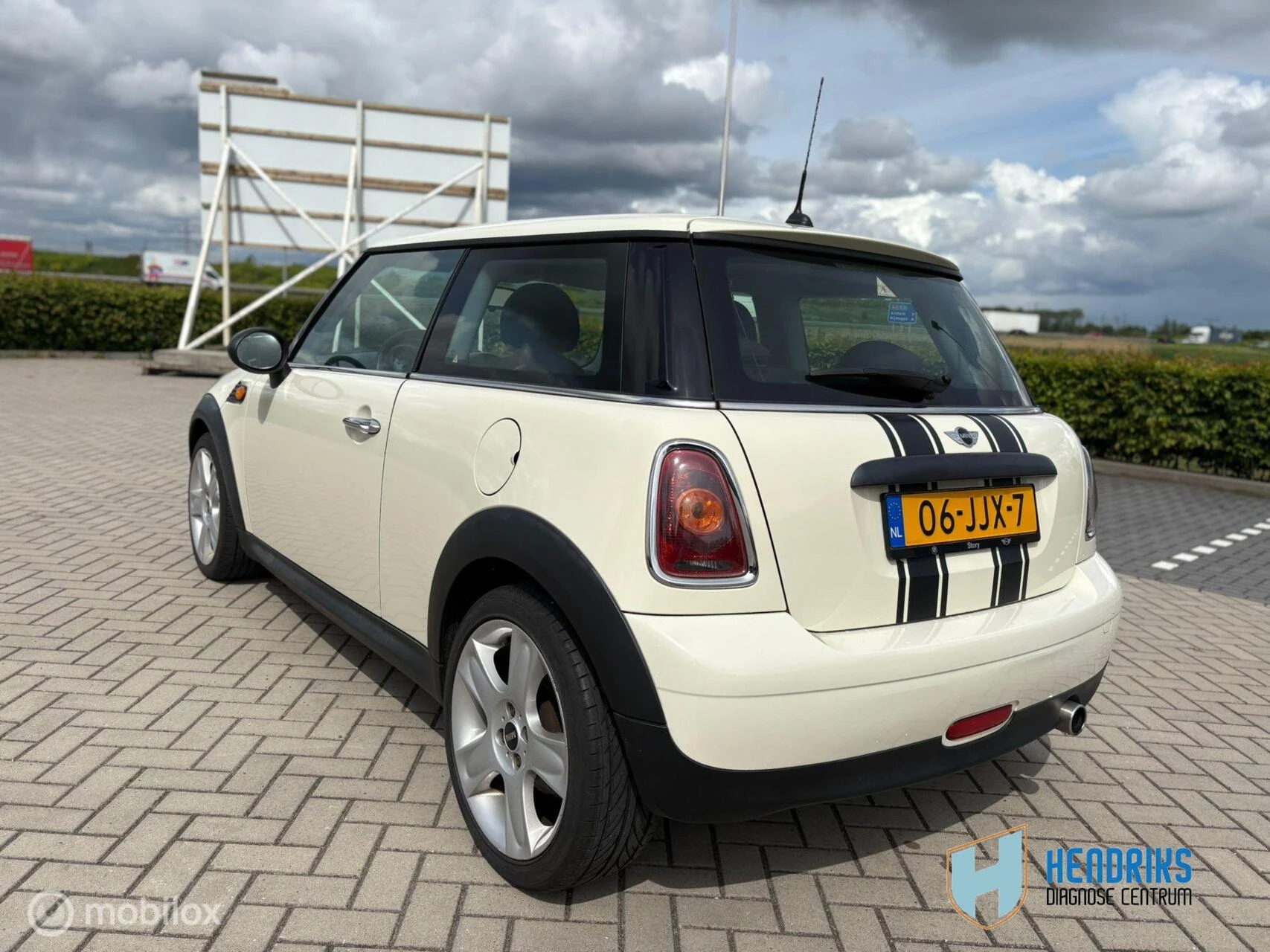Hoofdafbeelding MINI One