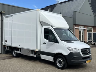 Mercedes-Benz Sprinter 311 2.2 CDI MARGE BTW / BPM VRIJ!! Bakwagen 750kg laadklep zijdeur Airco cruise controle Telefoonverbinding Navigatiesysteem Apple carplay Camera 2-Persoons bakwagen verhuiswagen Meubelbak euro 6
