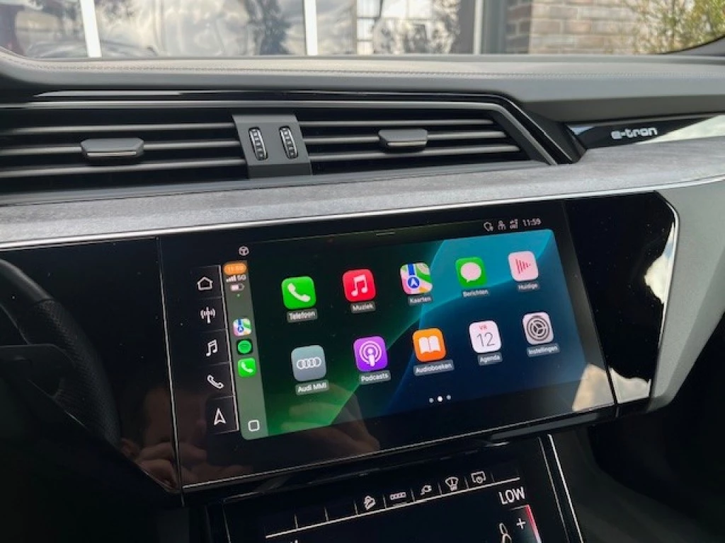 Hoofdafbeelding Audi e-tron