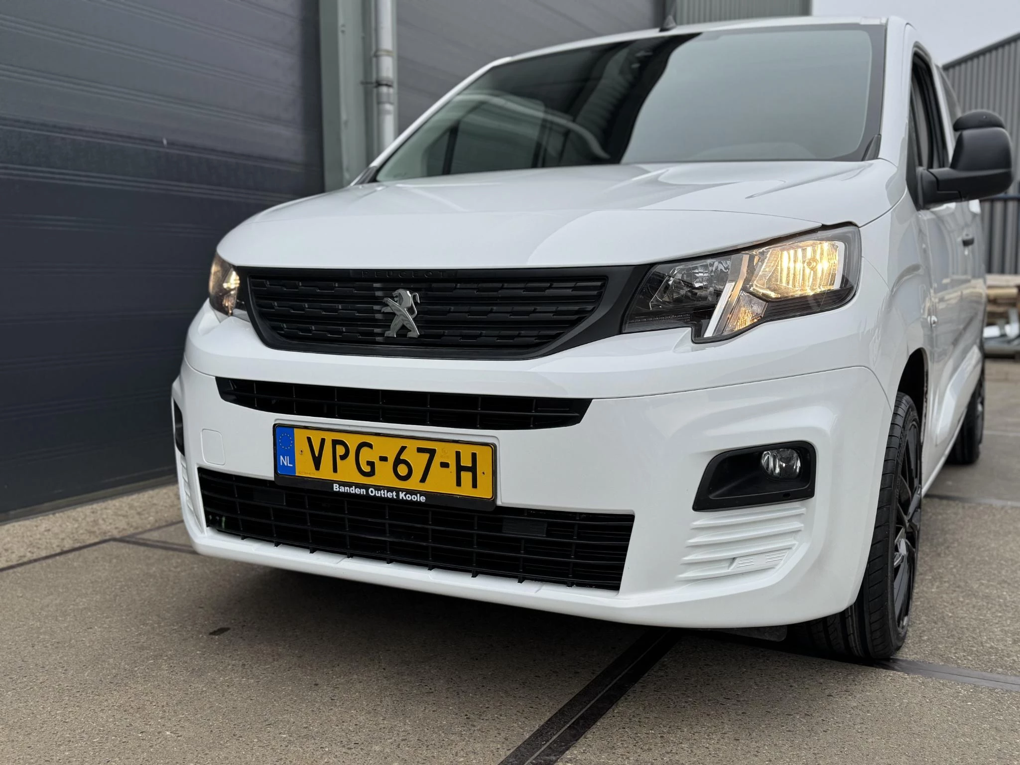 Hoofdafbeelding Peugeot Partner