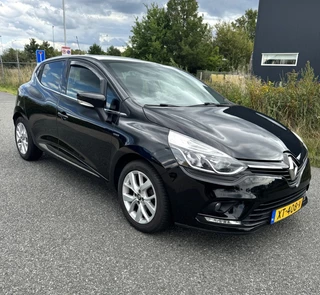 Hoofdafbeelding Renault Clio Renault Clio 0.9 TCE LIMITED / Navi / Bluetooth