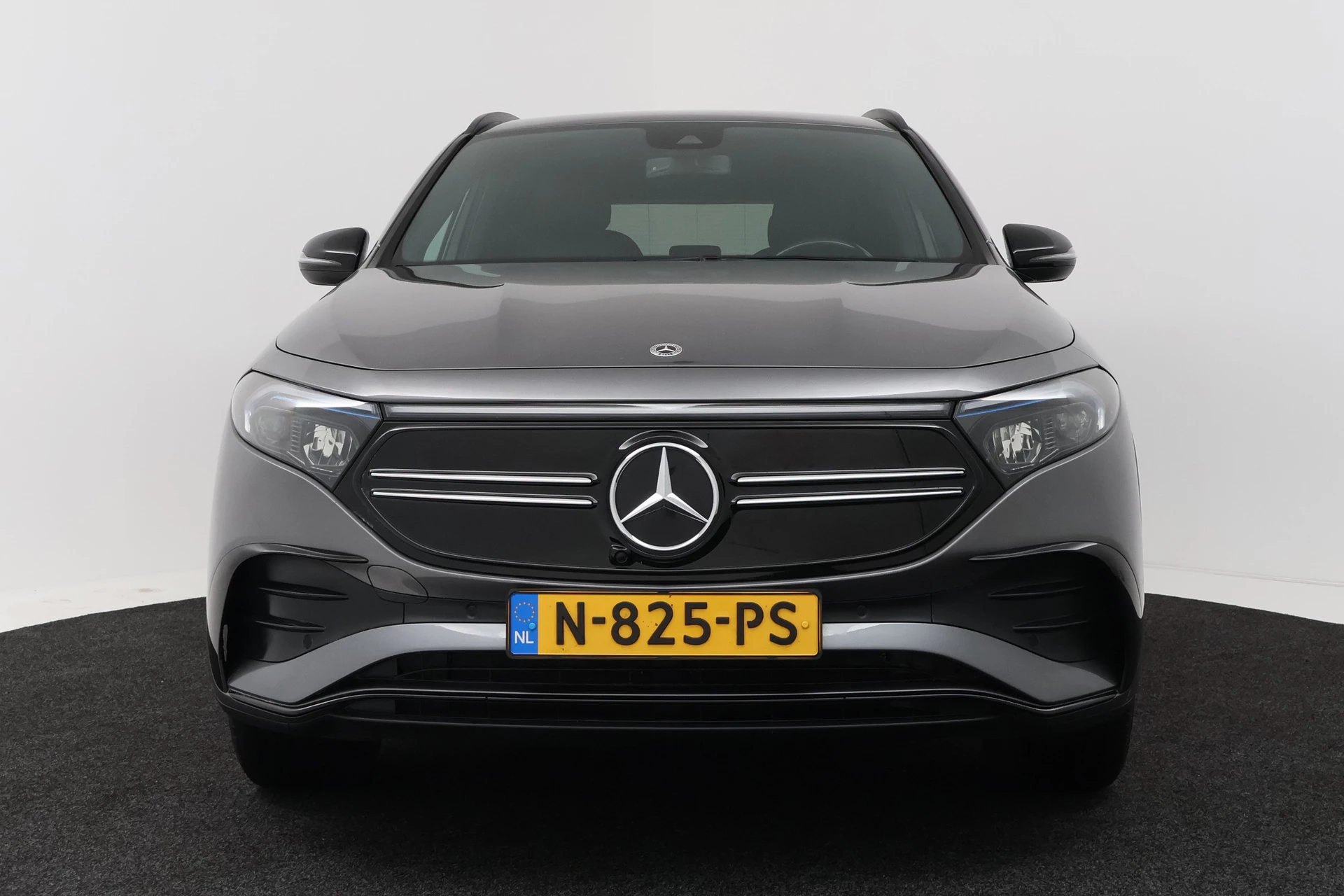 Hoofdafbeelding Mercedes-Benz EQA
