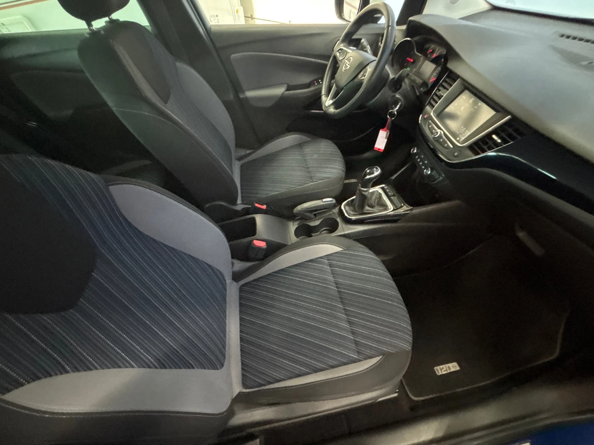 Hoofdafbeelding Opel Crossland X