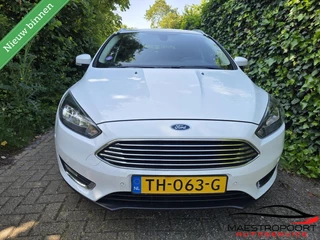 Ford Focus Wagon 1.0 EcoBoost Titanium Business