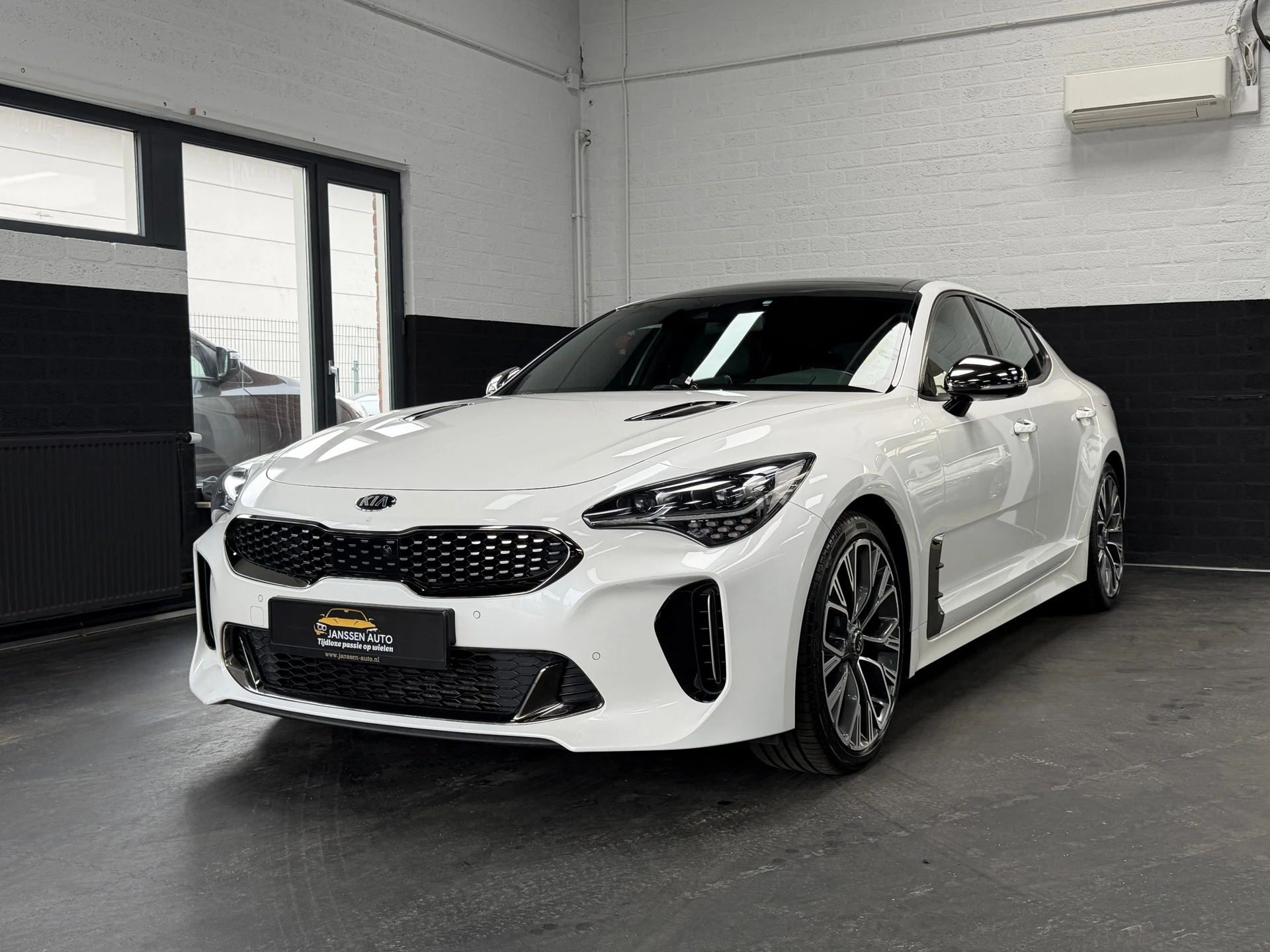 Hoofdafbeelding Kia Stinger