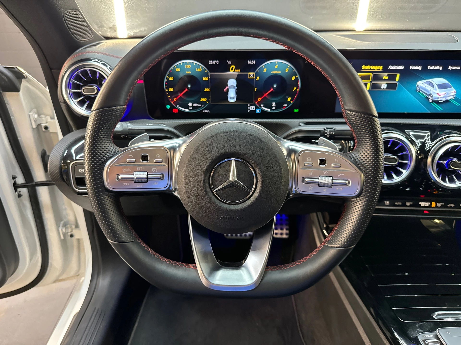 Hoofdafbeelding Mercedes-Benz CLA