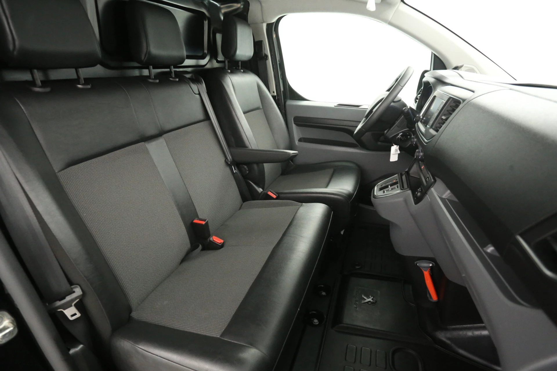 Hoofdafbeelding Peugeot e-Expert