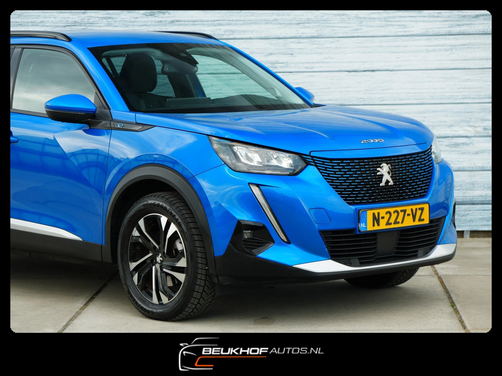 Hoofdafbeelding Peugeot e-2008
