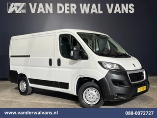 Hoofdafbeelding Peugeot Boxer Peugeot Boxer 2.2 BlueHDi 120pk L1H1 Euro6 Airco | Camera | Navigatie | Trekhaak | Cruisecontrol Parkeersensoren, Bijrijdersbank