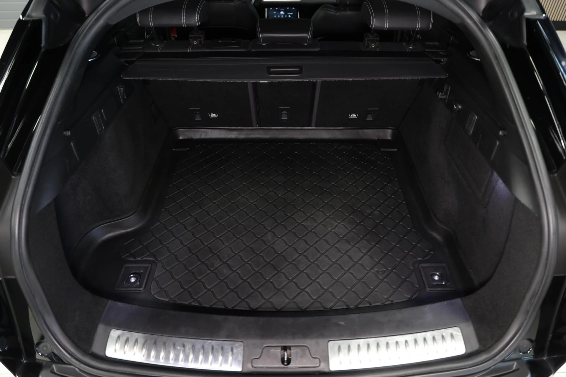 Hoofdafbeelding Land Rover Range Rover Velar