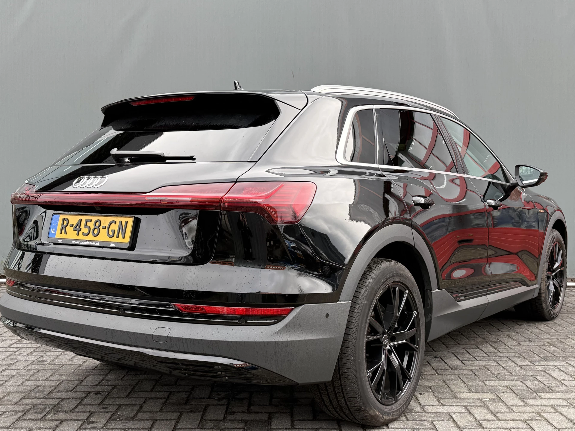 Hoofdafbeelding Audi e-tron
