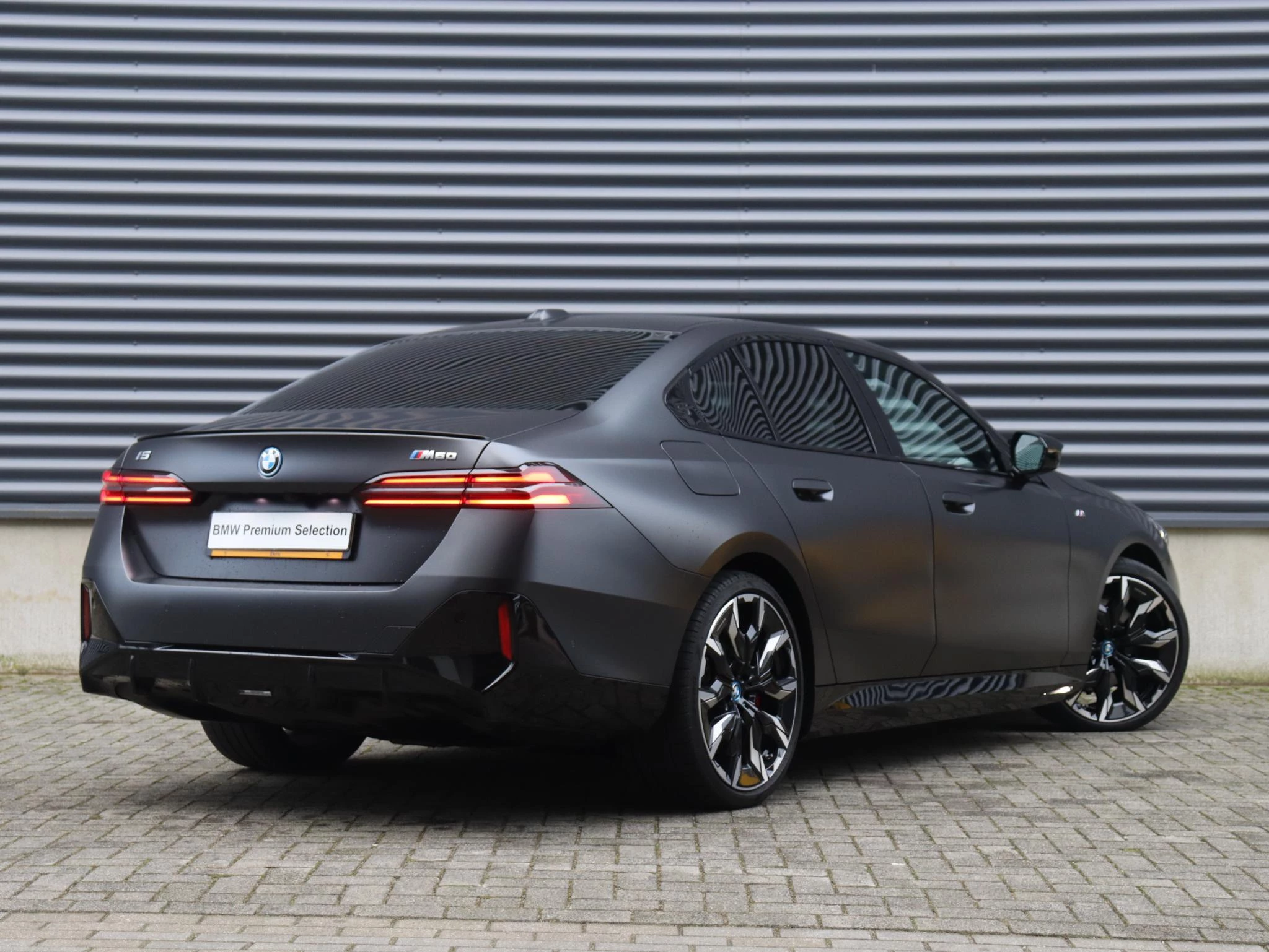 Hoofdafbeelding BMW i5
