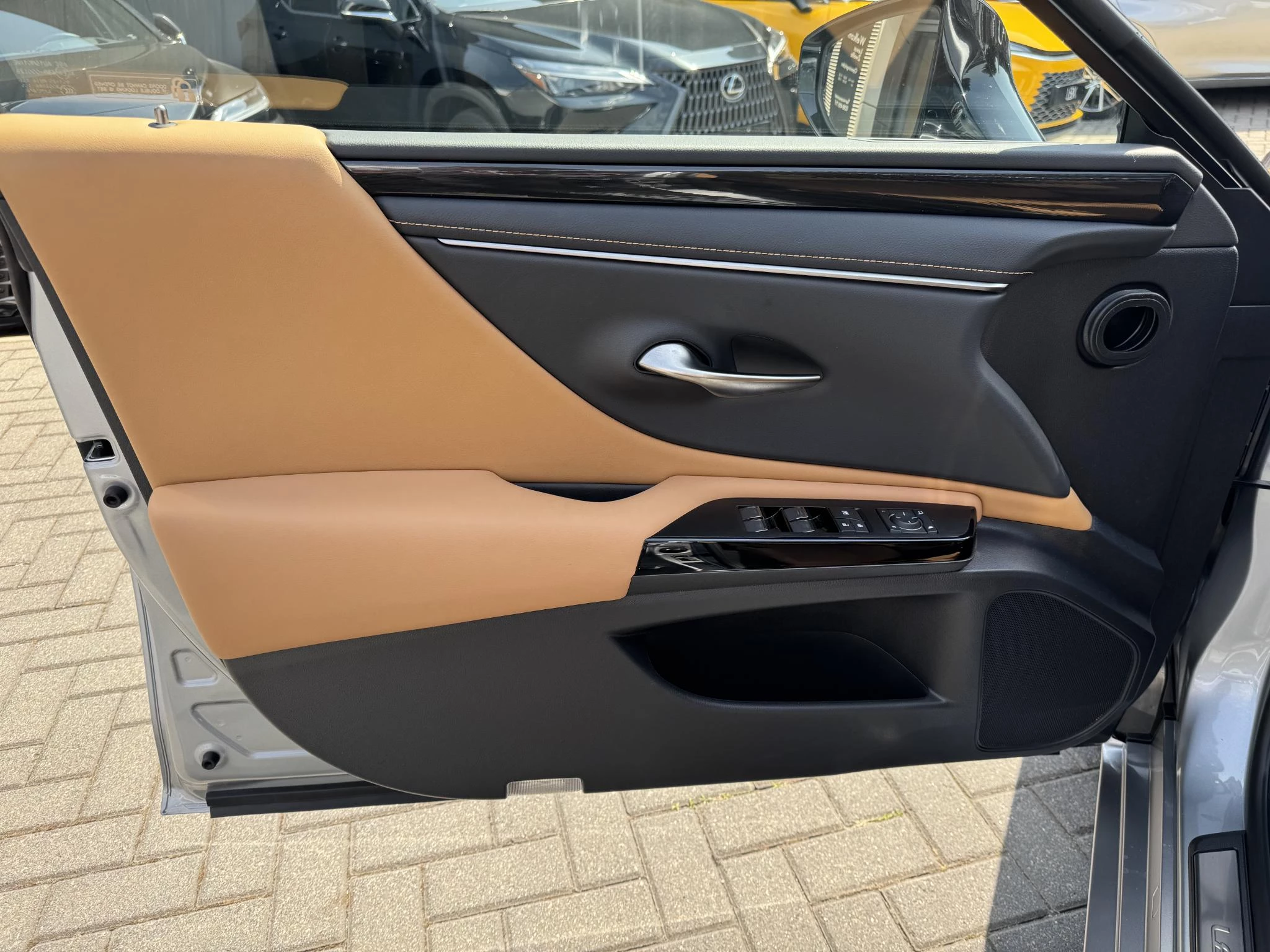 Hoofdafbeelding Lexus ES