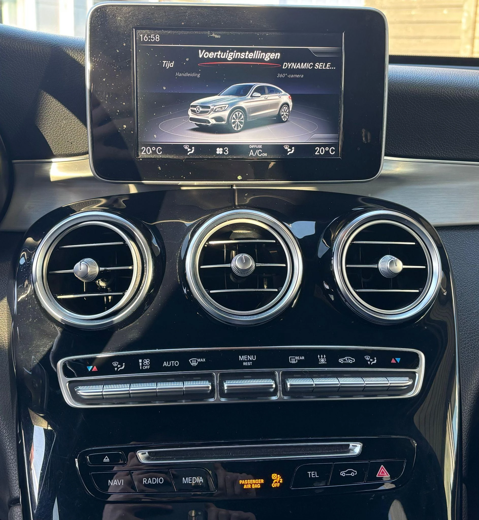 Hoofdafbeelding Mercedes-Benz GLC