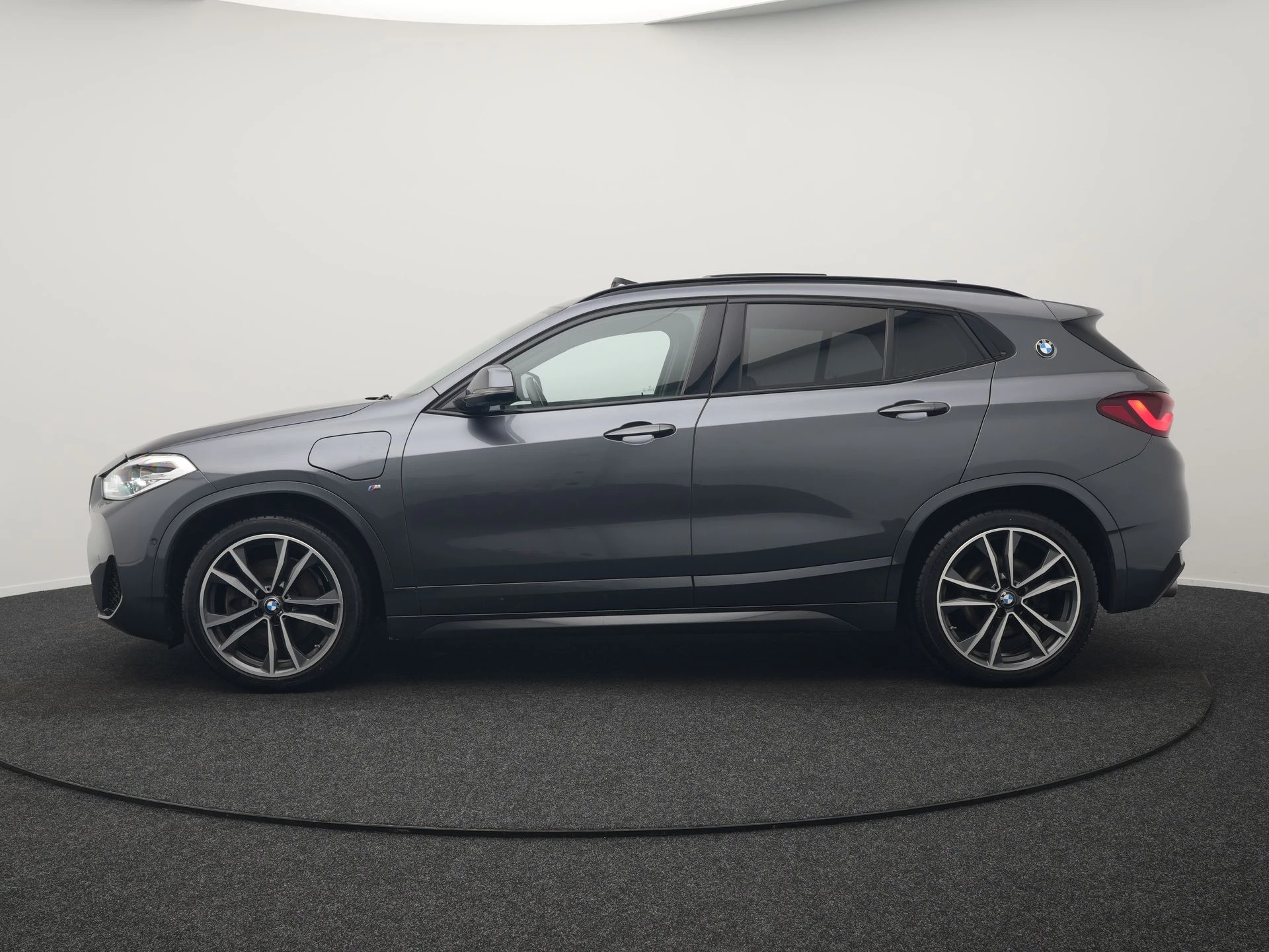 Hoofdafbeelding BMW X2